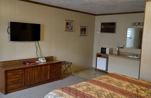 Bowman Hotel | Budget Host 4 U Motel