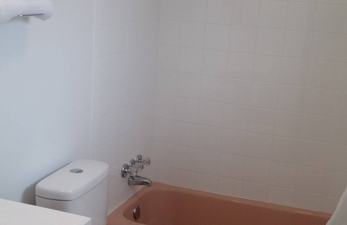 Breezewood Hotel | Budget Inn Breezewood