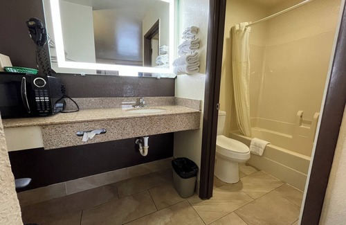 Nassawadox Hotel | Budget Inn By OYO Nassawadox Hwy 13