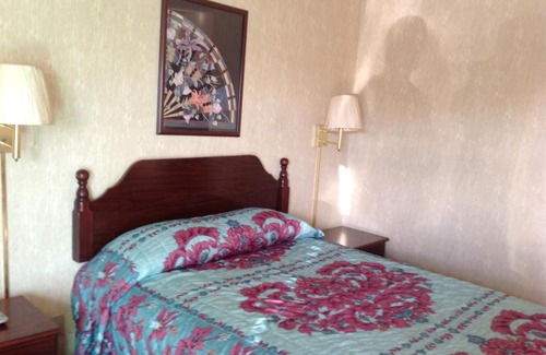 Airport Township Hotel | Budget Inn Hazelwood