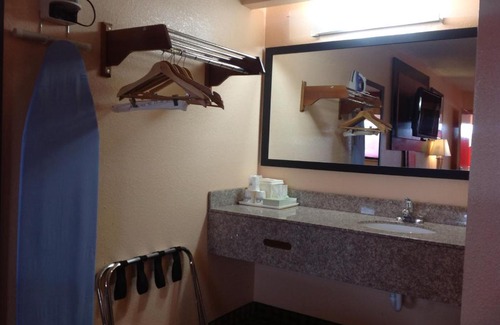 Airport Township Hotel | Budget Inn Hazelwood