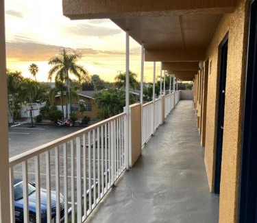 Punta Gorda Hotel | Budget Inn