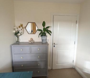 Biddenham Bed & Breakfast | Budget single room close to Bedford