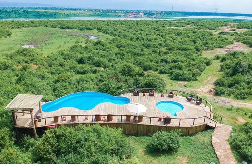 Rubirizi House | Buffalo Safari Lodge in Queen Elizabeth National Park