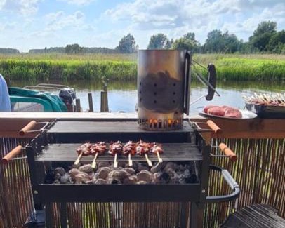 Matsloot House | Buiten Huisje aan de Vaart 2