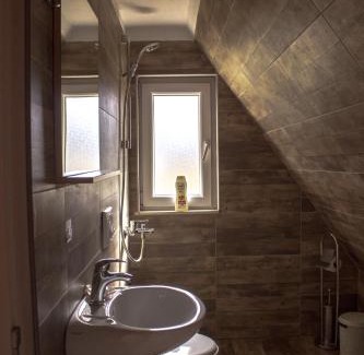 Valbone Apartment | Bujtinat e lugines Valbone