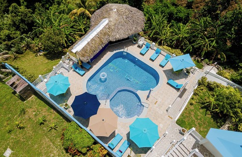 Whitehouse Villa | Buki Ocean View, 8 B/R, Sleeps 16+, with Chef