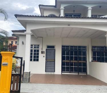 Kampung Pondok Apartment | Bukit Kayangan Homestay
