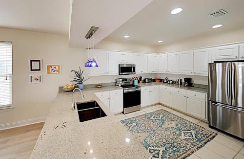 Morgantown House | Bulldog Beach House