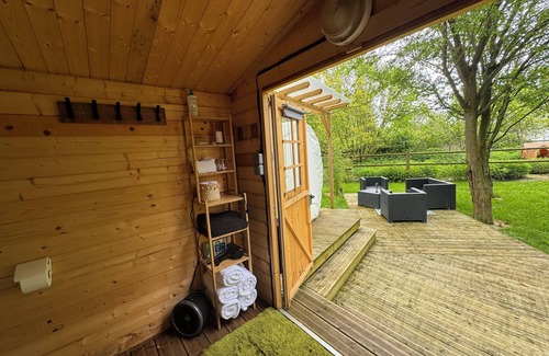 Crecy-sur-Serre Cabin | Bulle xxl Au domaine du pré dieu