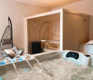 Fleurie Apartment | Bulles en Beaujolais Spa & Sauna