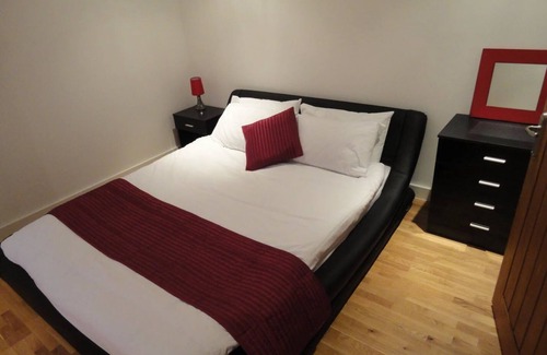 Sittingbourne House | Bulrush Apartment - Perfect for couples and small families