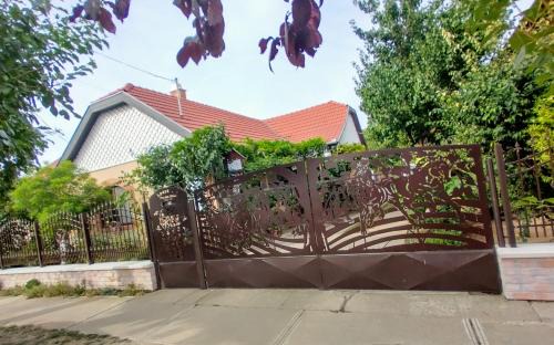 Berettyoujfalu Apartment | Bundik Vendégház