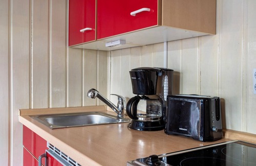 Bellin House | Bungalow 'Am Stettiner Haff' with Private Terrace and Wi-Fi