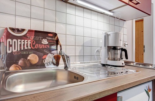 Bakenberg House | Bungalow 'Bungalow - Bark Sedov, Bgl 2' with Private Terrace and Wi-Fi