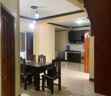 Naga House | Bungalow In Concepcion Grande