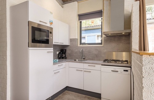 Municipality of Weert House | Bungalow in Weerterbergen with Sauna