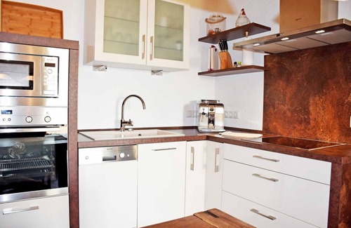 Sellin House | Bungalow on Lake Sellin