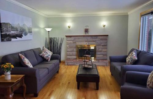 Saint John House | Bungalow on The Bay in Lorneville