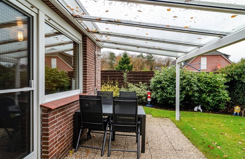 Berumbur House | Bungalow 'Perle von Berumbur' with Private Terrace, Private Garden and Wi-Fi