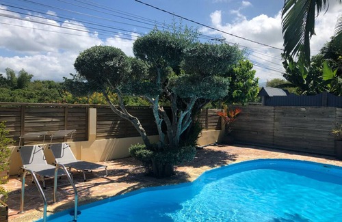 Saint-Pierre De La Reunion House | Bungalow - Saint Pierre