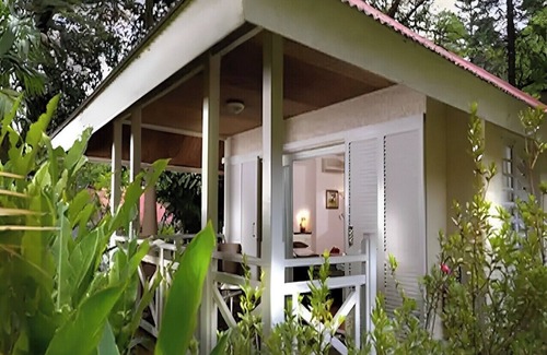 Sarramea House | Bungalow Tropical Spa