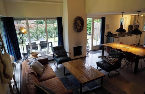Beekbergen-Zuid House | Bungalow with 2 bedrooms and a Garden