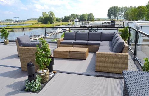 Nijkerk House | Bungalow with 4 bedrooms and a terrace