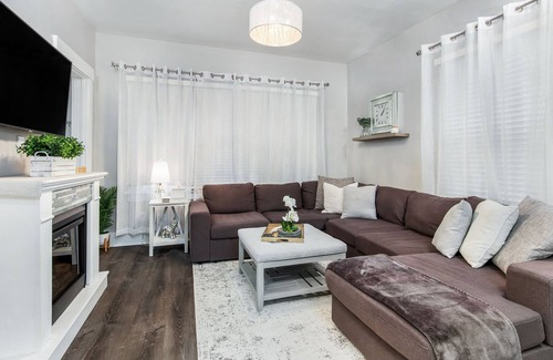Moline House | Bungalow53 near John Deere-Mississippi Riverfront