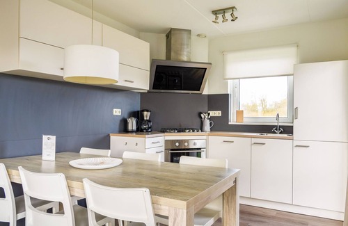 Eernewoude House | Bungalowpark It Wiid by Interhome