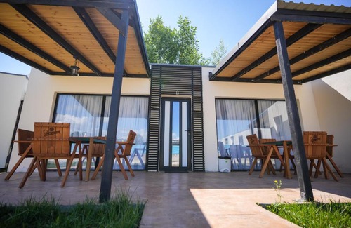 Horezu House | Bungalowuri "Doi Cocosi "