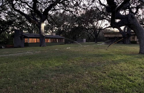 Sabinal House | Bunkhouse with Private Staircase to 6ft Deep Frio River Heavenly Clear Water