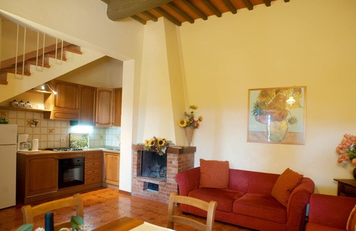 Toiano House | Buon Riposo - Farmhouse in the heart of Tuscany with free WIFI area