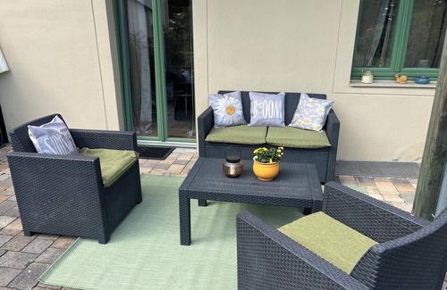 Biesnitz Apartment | Burghof Apartments Apartment Terrace