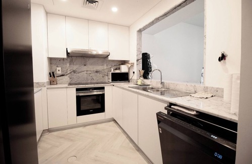 Umm Suqeim 3 Apartment | Burj al Arab FRONT 2 BEDROOM APPARTAMENT