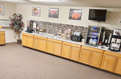 Carroll Hotel | Burke Inn Motel & Suites