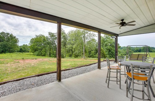 Burkesville House | Burkesville Cabin, 3 Mi to Dale Hollow Lake!