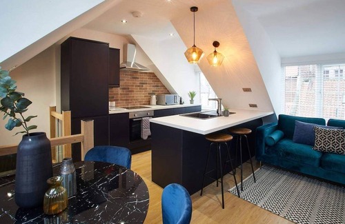Whitby Apartment | Burns Yard Apartment