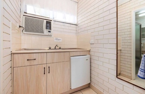 Burwood East Hotel | Burwood East Motel