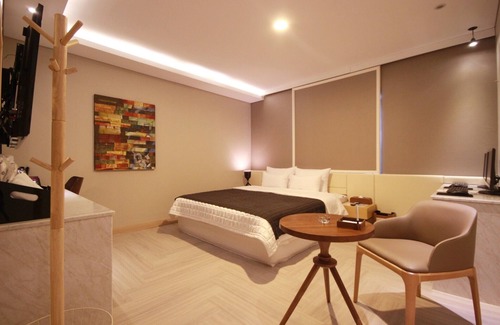 Buk-gu Hotel | Busan Deokcheon Den Basta Hotel