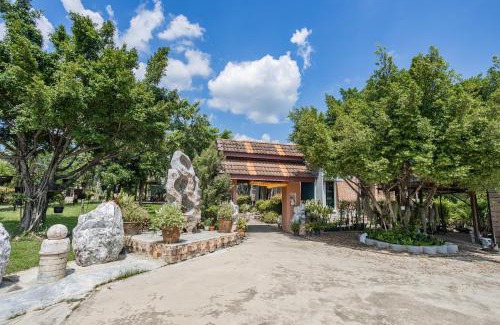 Nakhon Pathom Hotel | Busaya Resort & Cuisine