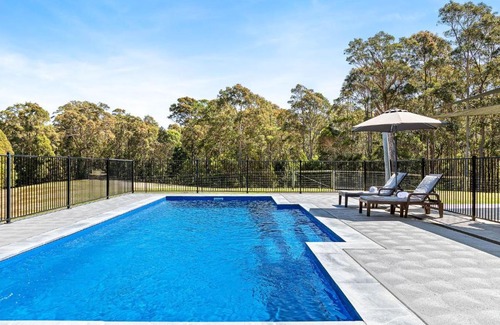 Narooma House | Bush Retreat With Private Pool