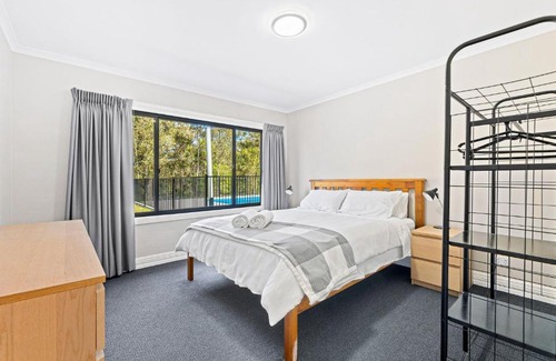 Narooma House | Bush Retreat With Private Pool