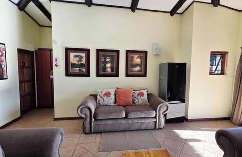 Ligfontein House | Bush Willow Lodge