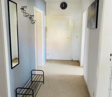 Schkopau Apartment | Business Apartment mit Netflix am Flughafen Leipzig-Halle