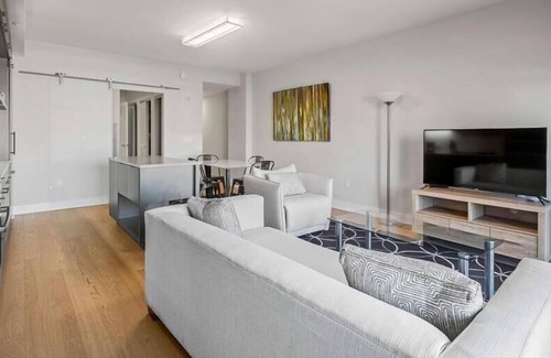 NoMa House | Business & Fitnesss Center | nr Metro, Union Station & Harris Teeter