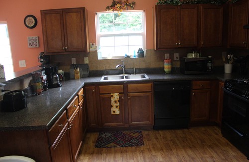 Fairburn House | BUSINESSES.DEALS FOR XTENDED STAYS. WELCOME.LARGE HOME Min FROM AIRPORT