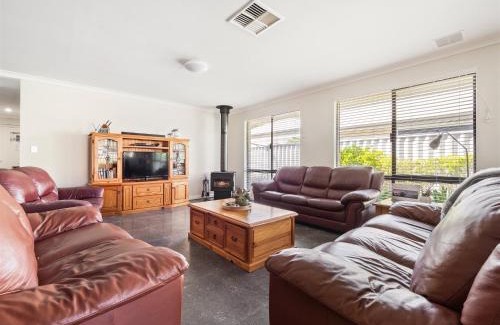 Broadwater House | Busselton Broadwater Holiday Home