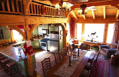 Grover Cabin | Butch Cassidy Country Ranch Stay near Capitol Reef