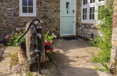 Lockton House | Bute Cottage
